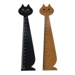 Regla de madera de 15 cm con forma de gato negro y marrón sobre fondo blanco