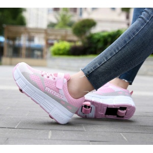 Zapatos de mujer con ruedas en rosa y blanco