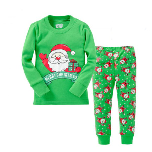 Cálido pijama de Papá Noel para niños