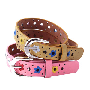 Colorido cinturón floral para niños en rosa y marrón con fondo blanco