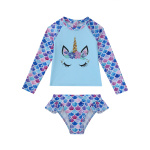 traje de baño de dos piezas para niña con top de manga larga con cabeza de unicornio y braguita con volantes a los lados, el traje de baño es azul